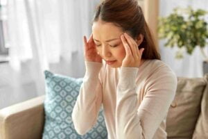 What Do Menopause Headaches Feel Like?
