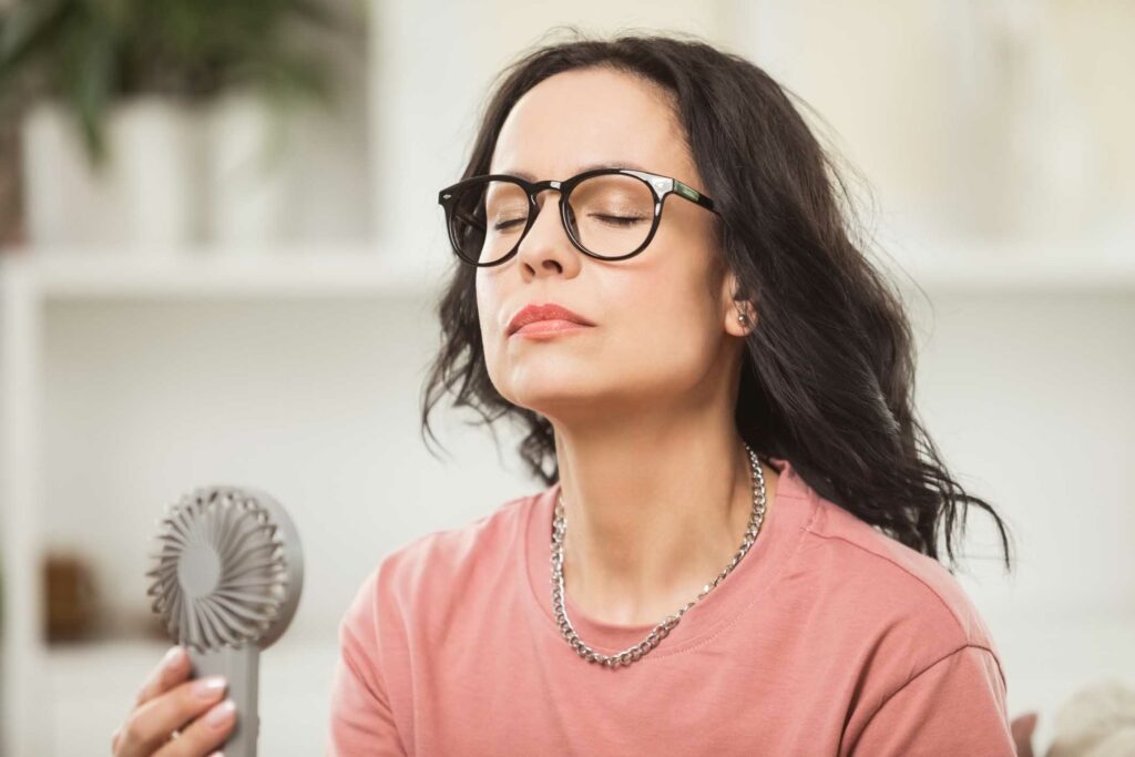 A Comprehensive Guide to Managing Perimenopausal Hot Flashes