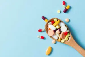 What Are Some Pros And Cons of Medication?