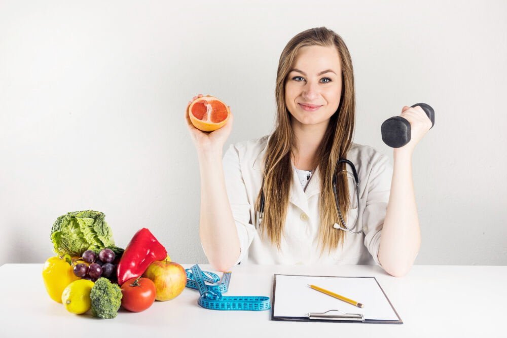 Navigating PCOS with a Specialized PCOS Nutritionist: A Comprehensive Guide